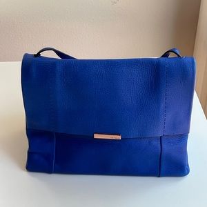 Ted Baker Leather shoulder bag.